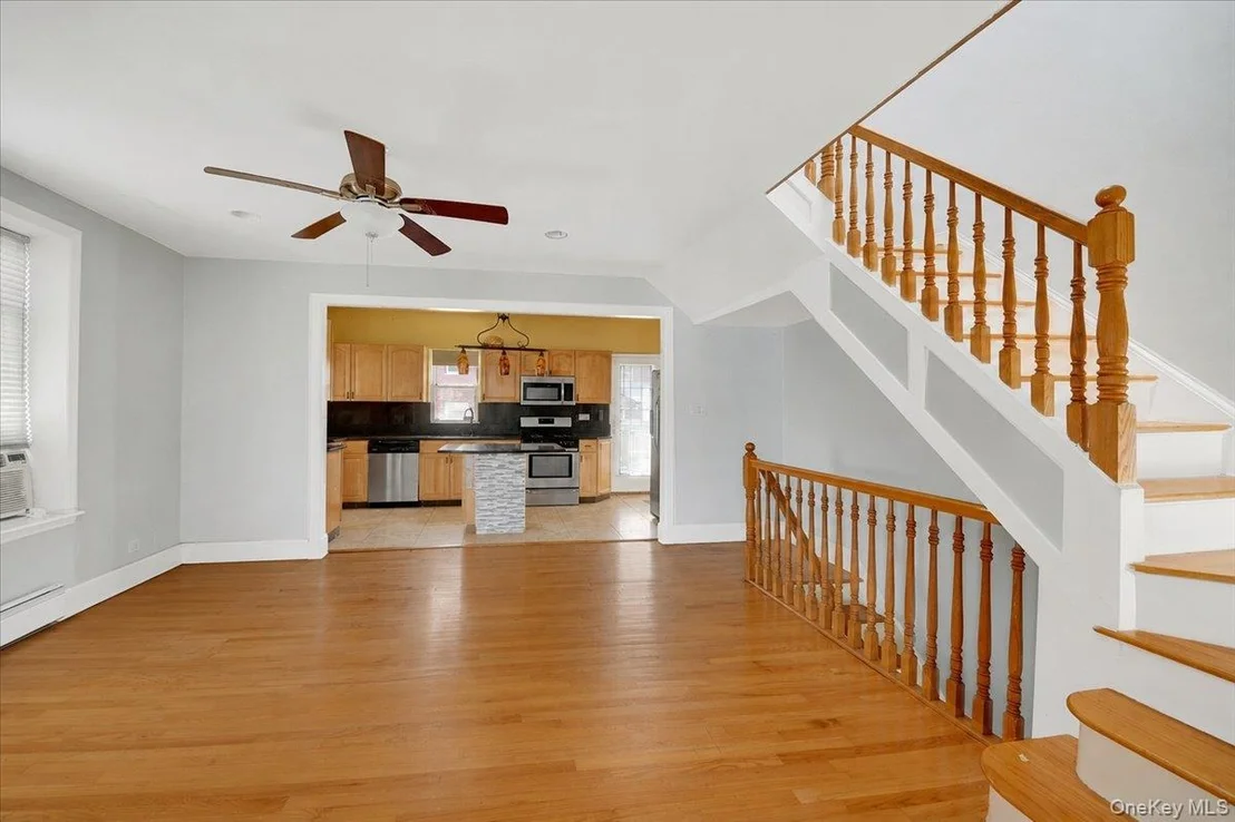 Photo of 227 Calhoun Avenue