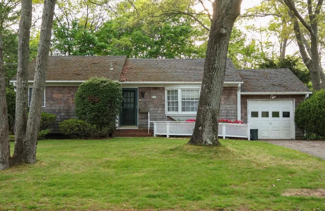 Photo of 250 Swan Lake Drive