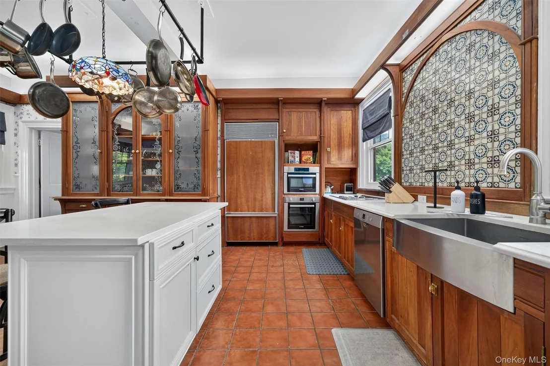 Photo of 157 Arcadia Road