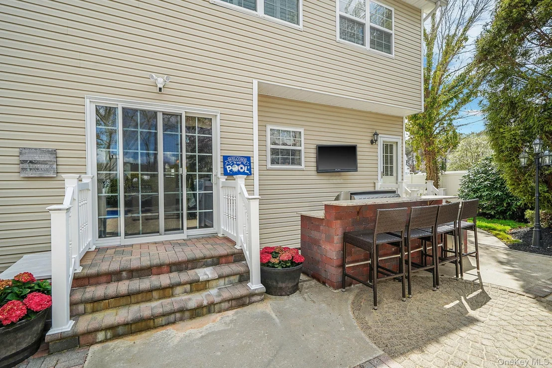 Photo of 9 Tuthill Creek Drive