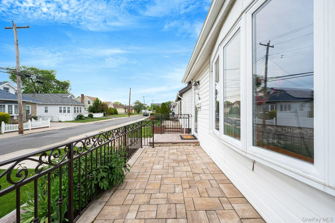 Photo of 167 Shaw Avenue