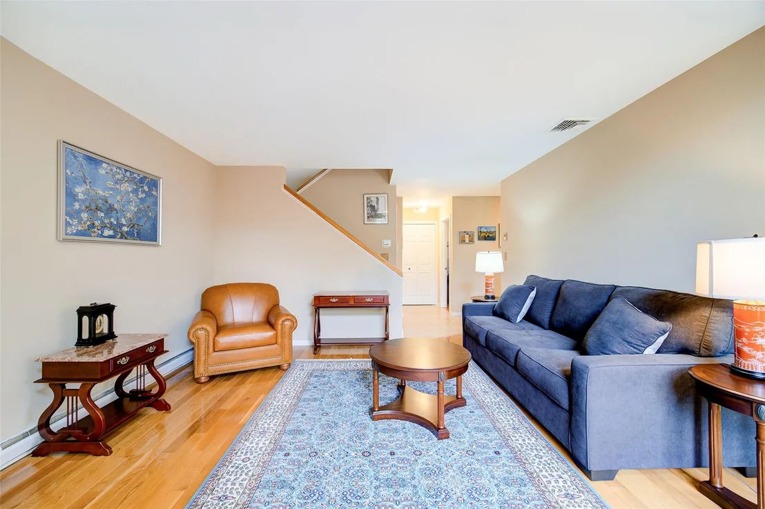 Photo of 125 Fairways Crescent