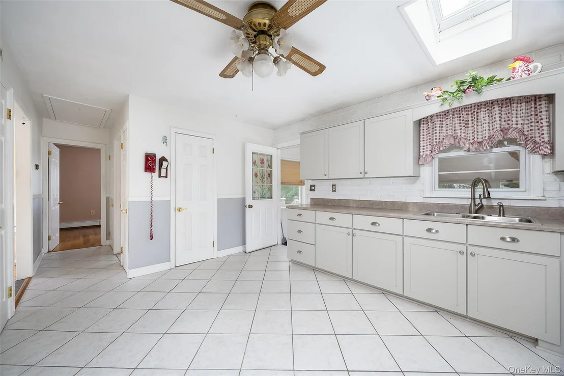 Photo of 45 Holt Road