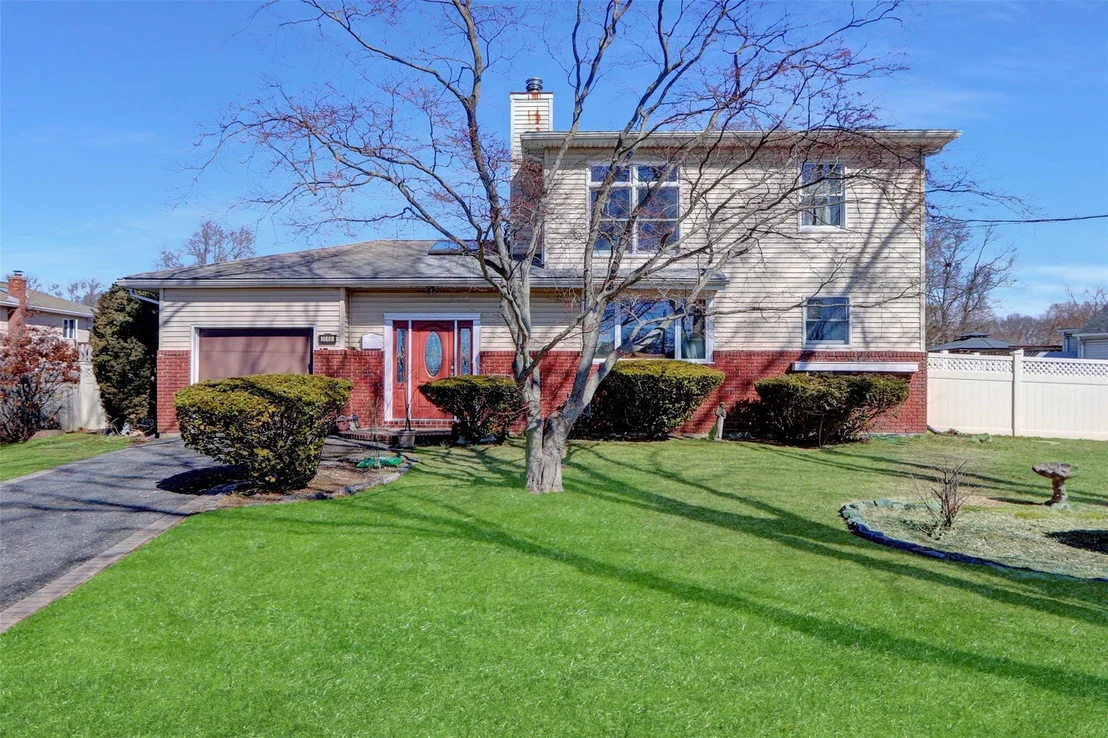 Photo of 2049 Orinoco Drive
