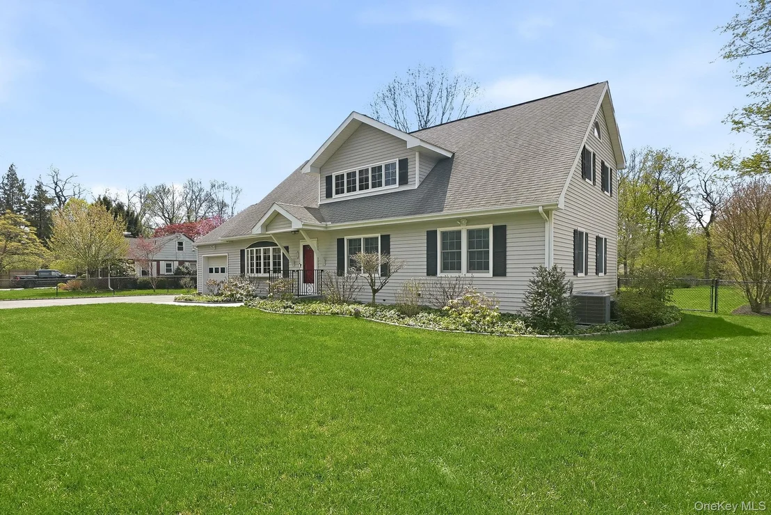 Photo of 73 Sunset Road