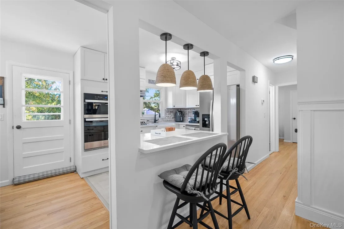 Photo of 98 Paula Boulevard