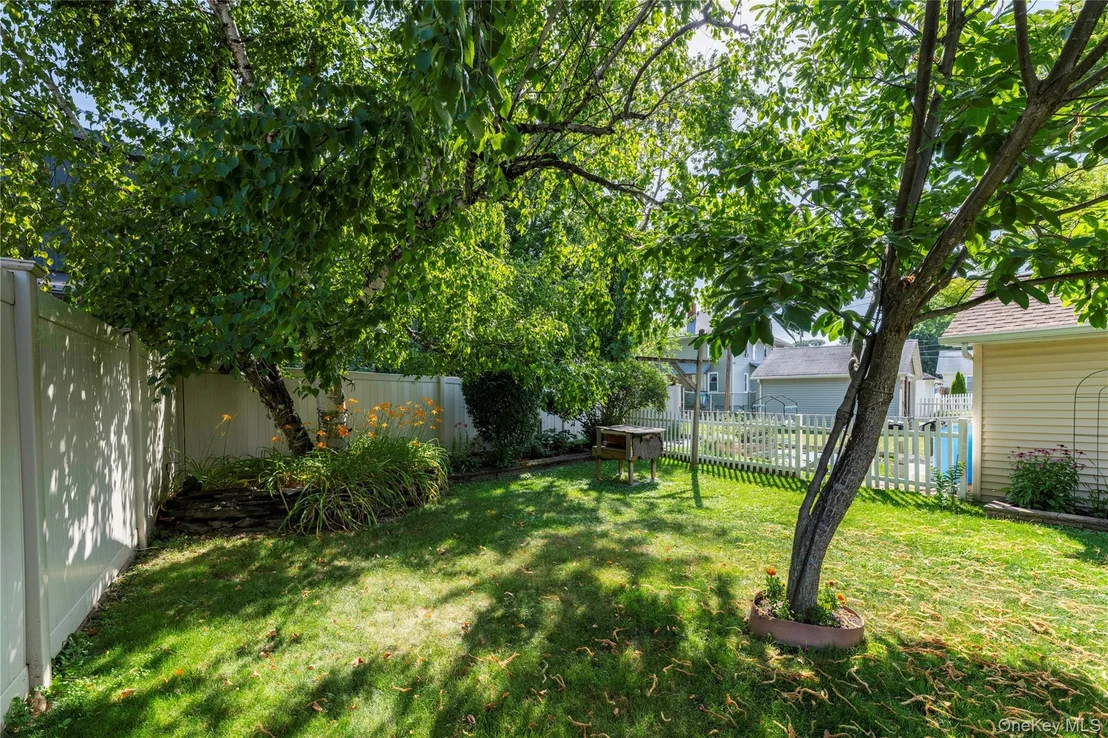 Photo of 119 Rombout Avenue