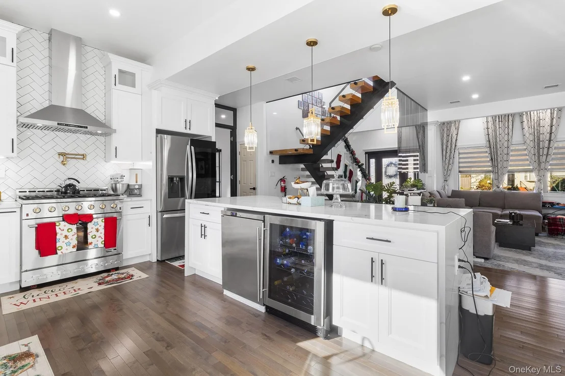 Photo of 166 17th Street