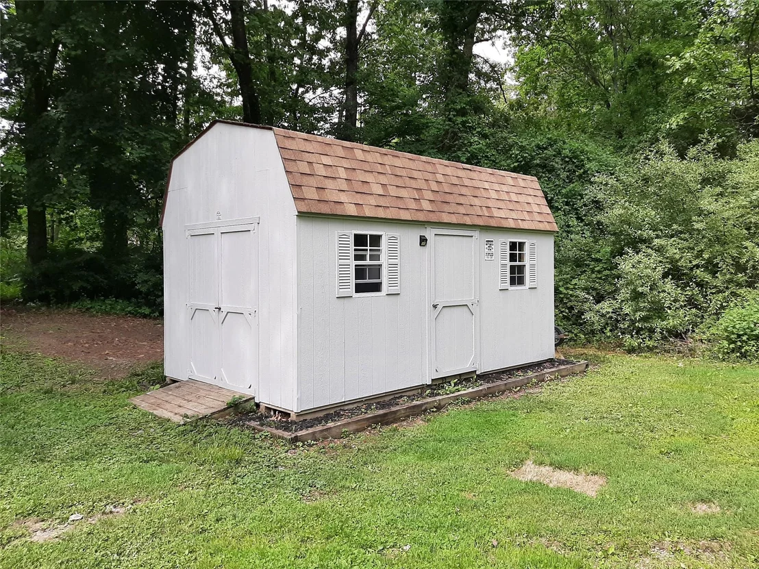 Photo of 495 Stanton Terrace