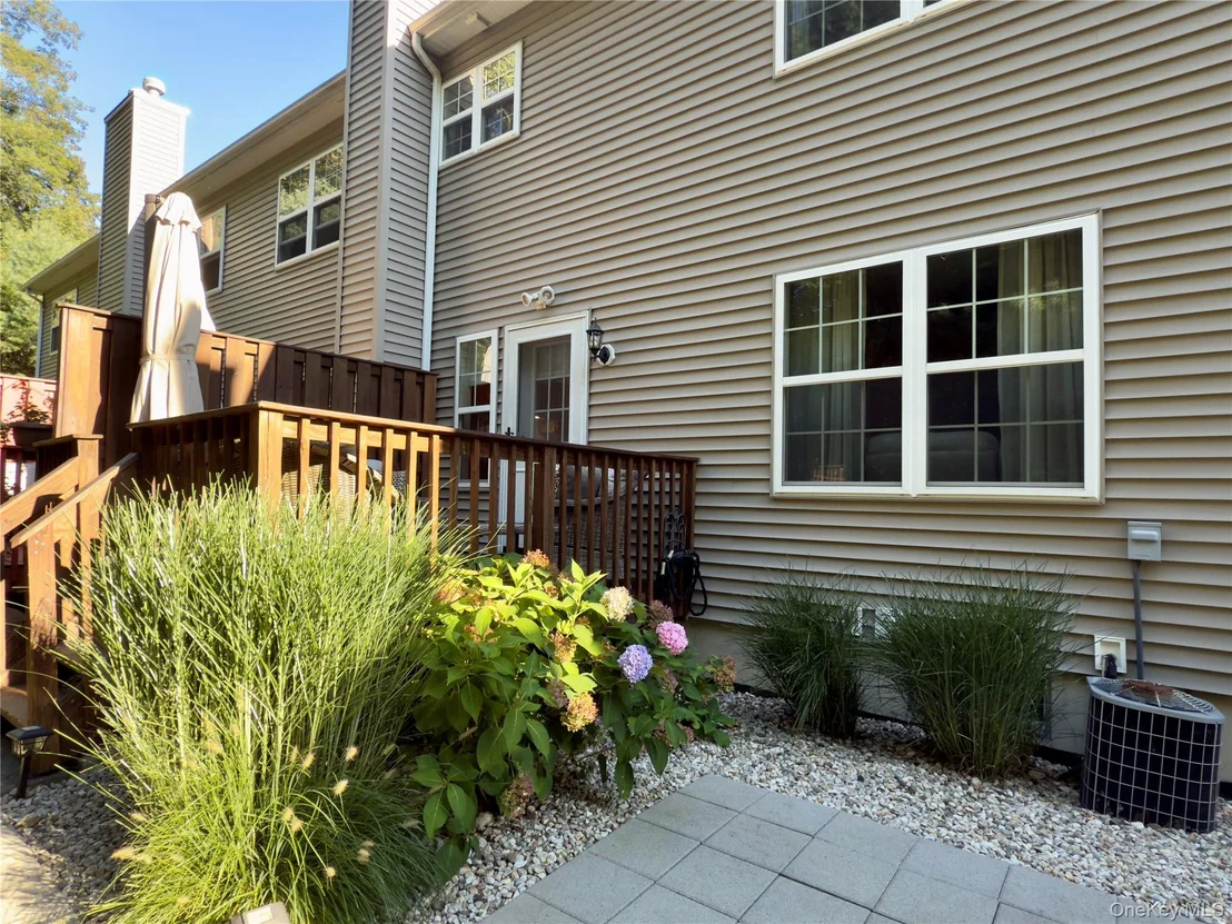 Photo of 140 Pinebrook Drive