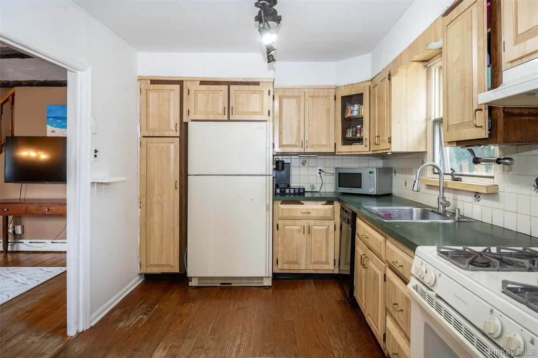 Photo of 40 Florence Avenue