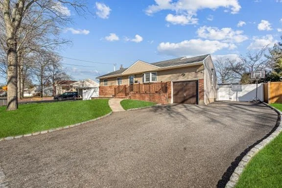 Photo of 56 Wiltshire Drive