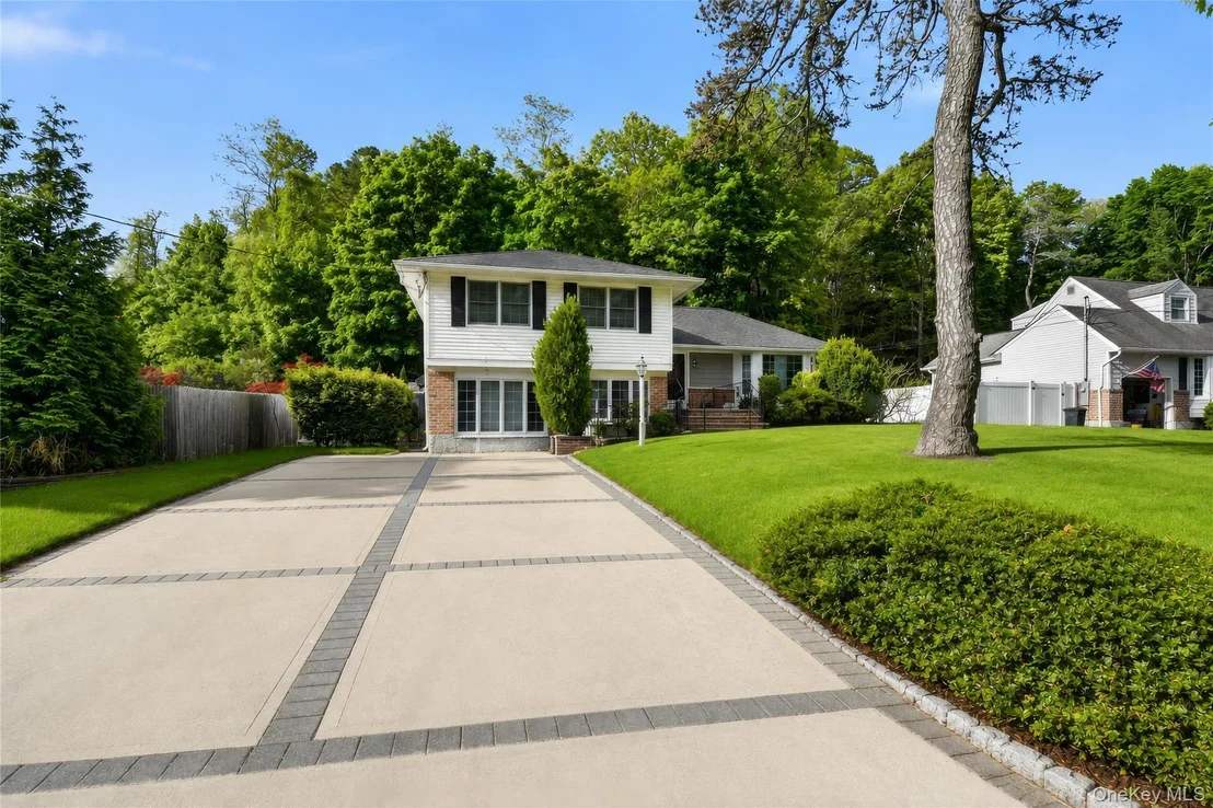 Photo of 74 Cornell Drive