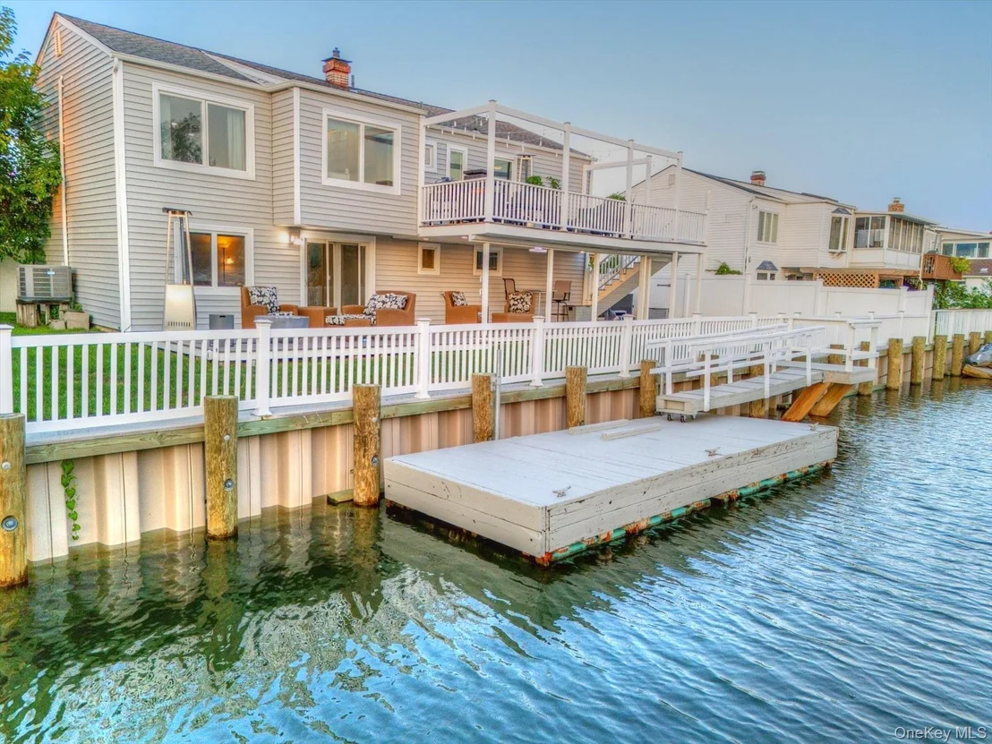 Photo of 3784 Carrel Boulevard