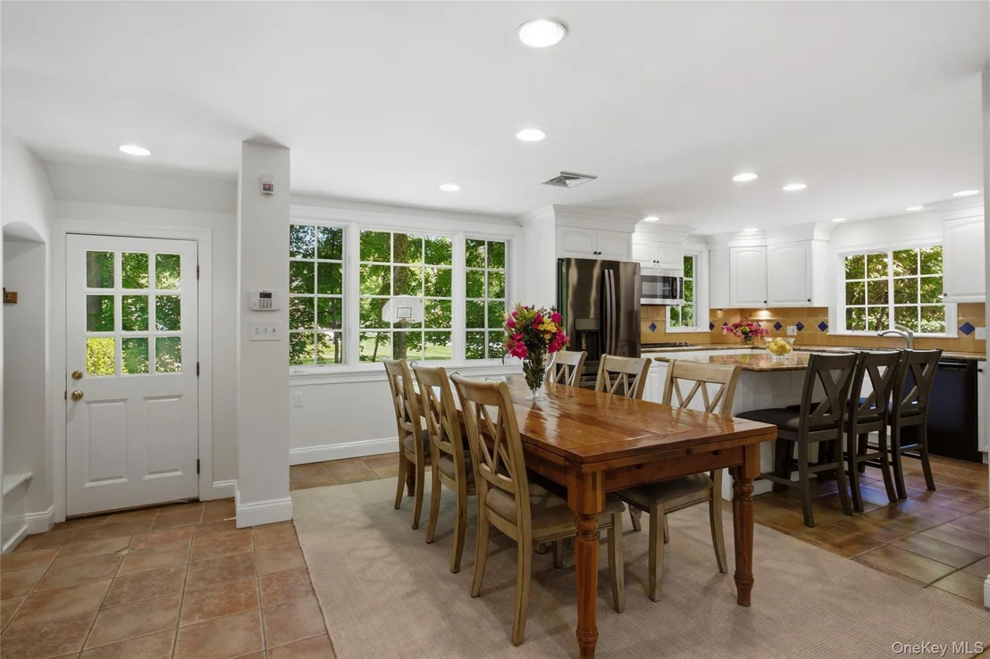 Photo of 449 Pelham Manor Road
