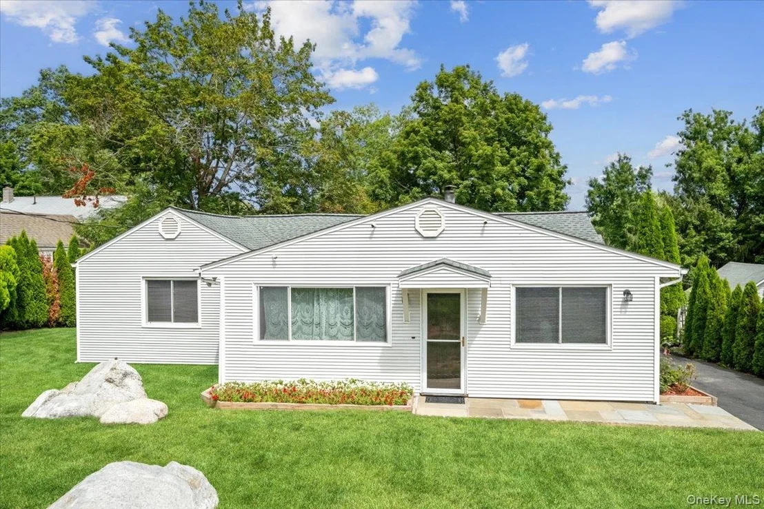 Photo of 333 Rockledge Road