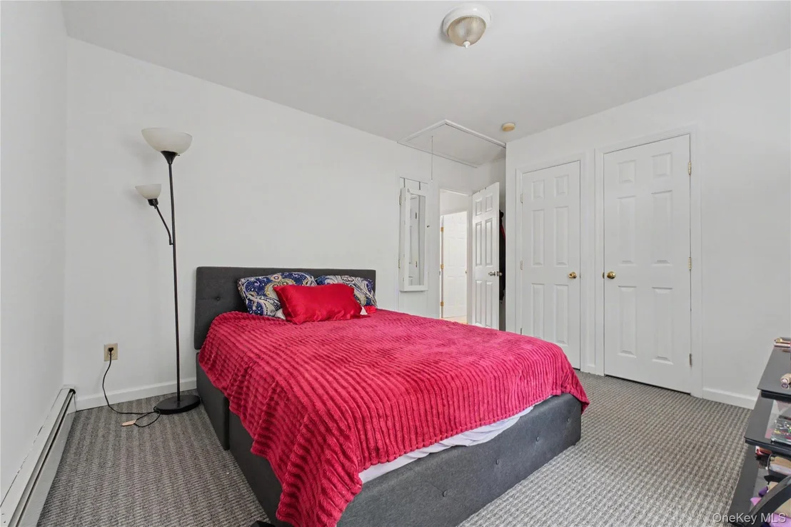 Photo of 684 Marion Avenue