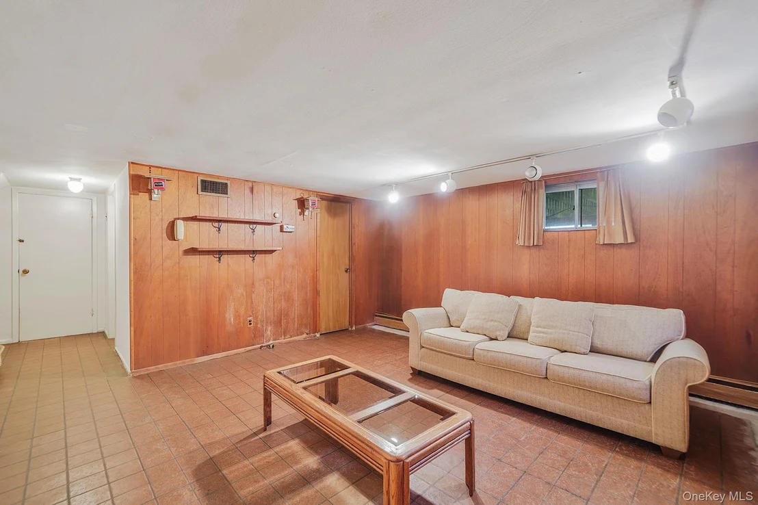Photo of 13 Bee Drive