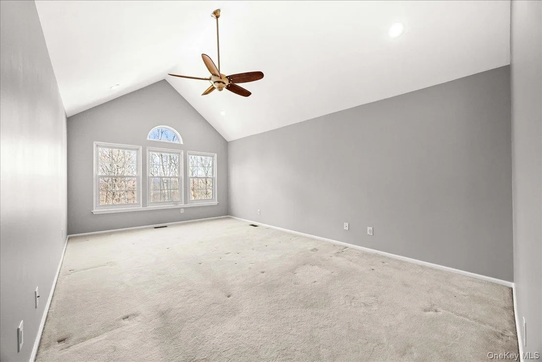 Photo of 192 Benefield Boulevard