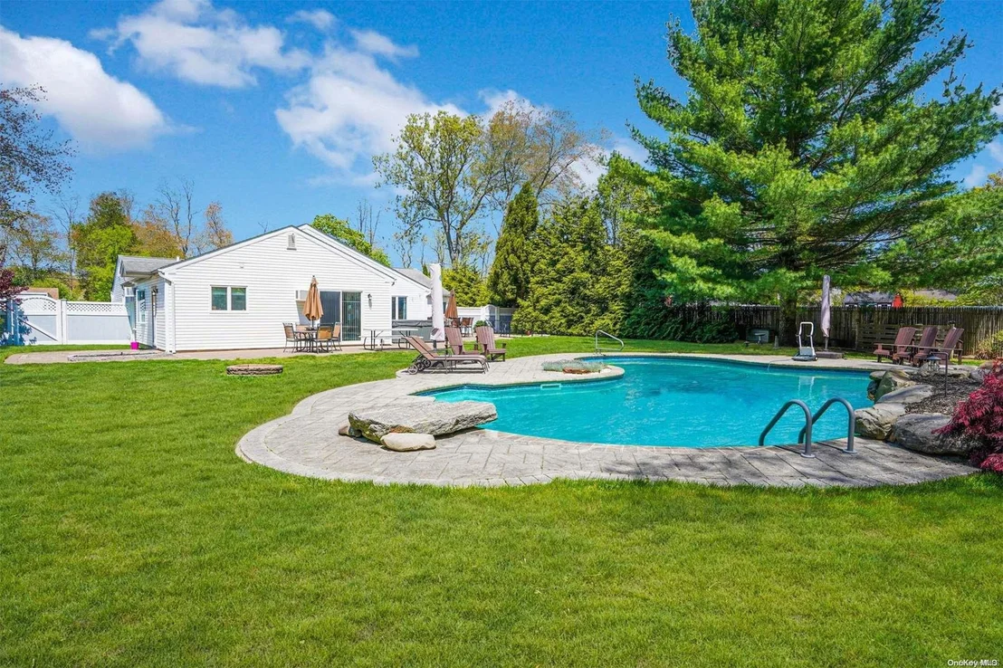 Photo of 24 Rustic Road