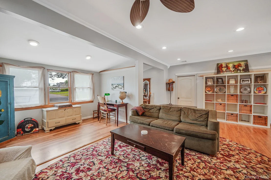 Photo of 25 Patchogue Street