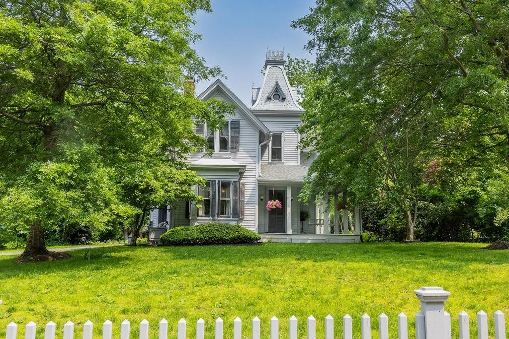 Photo of 109 Main Street