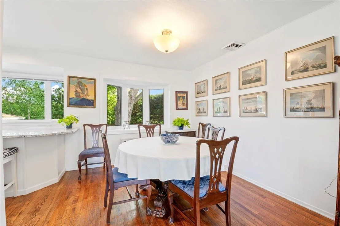 Photo of 7 Knoll Lane