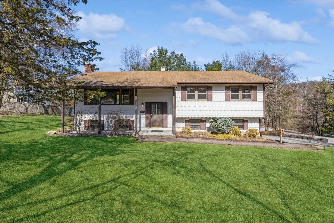 Photo of 74 Interlochen Parkway