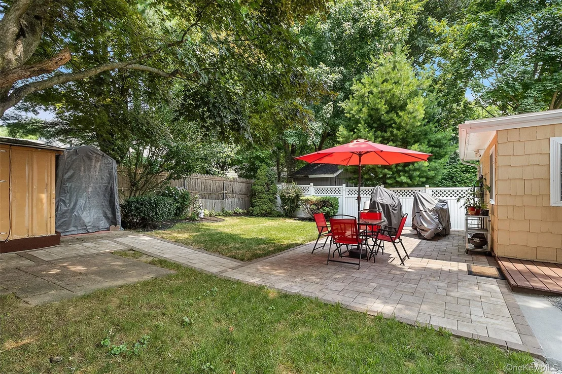 Photo of 23 Gates Avenue