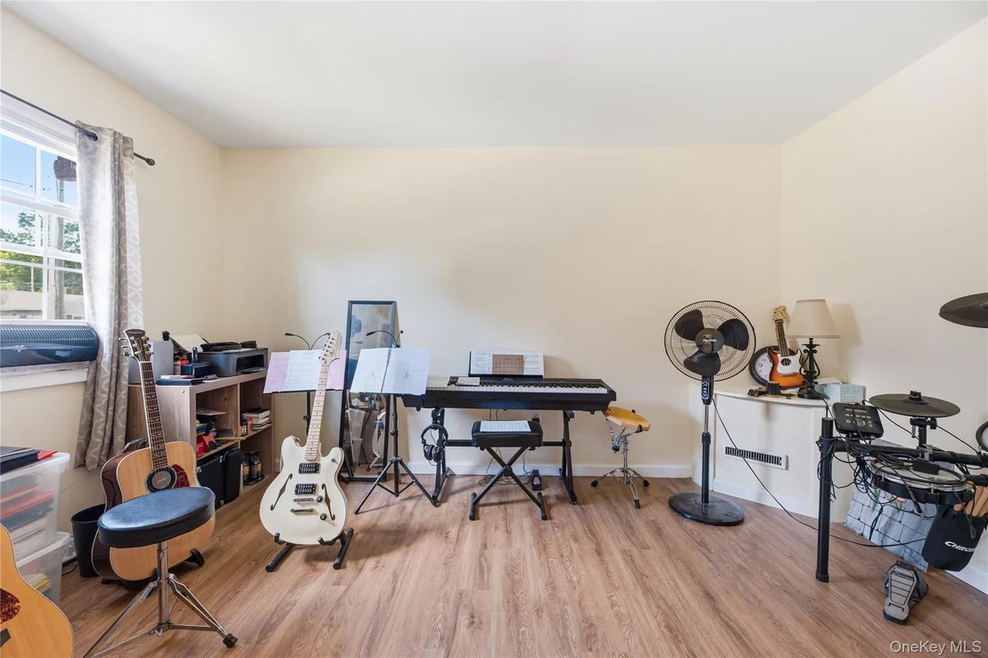 Photo of 200 Walnut Street