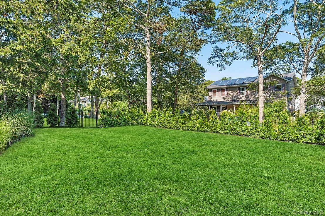 Photo of 13 Shore Road
