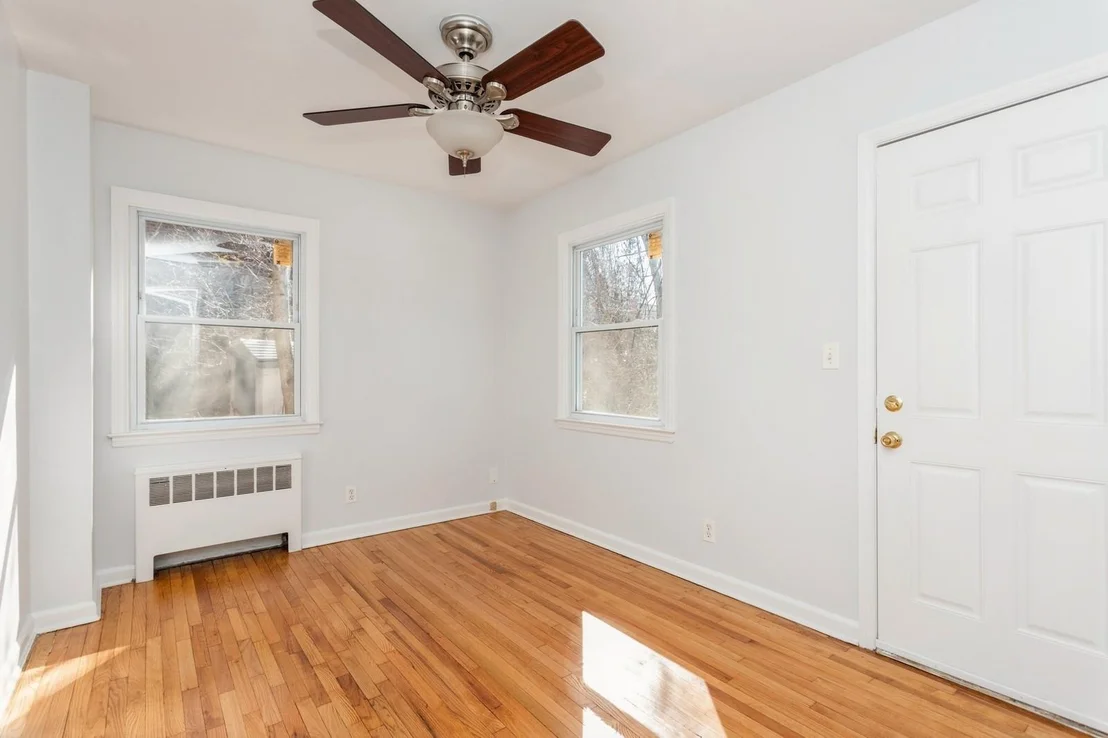 Photo of 52 Delaware Road