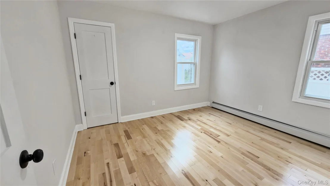 Photo of 138 Windsor Parkway