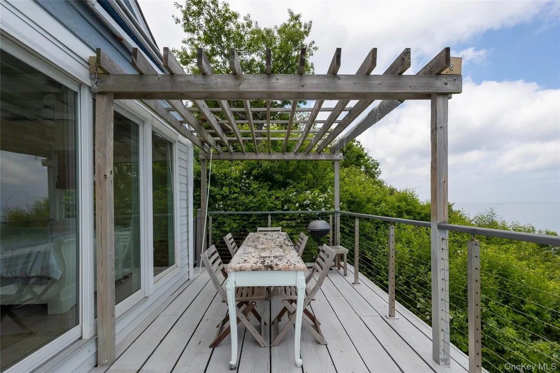 Photo of 58 Hillcrest Drive