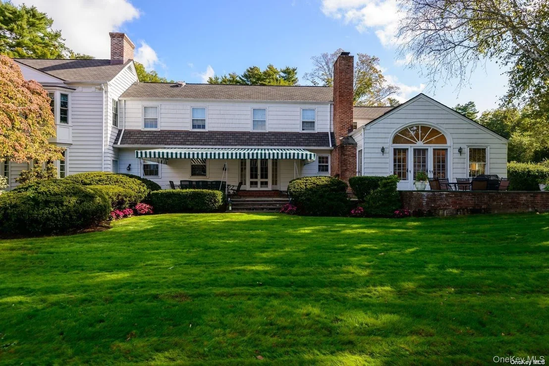Photo of 200 Cleft Road