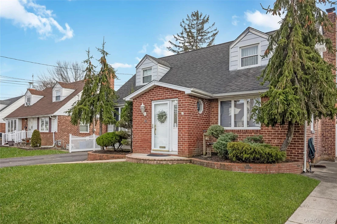 Photo of 75 N Sloan Drive N