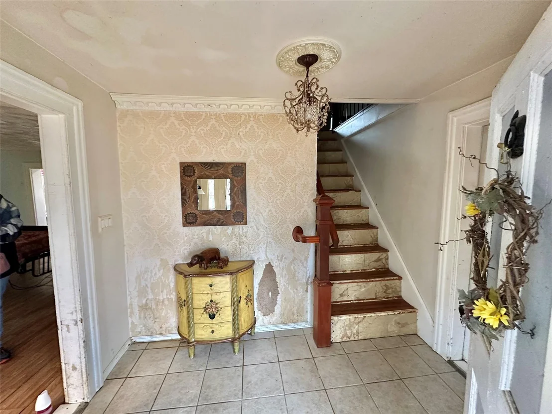 Photo of 43 Hoffman Road