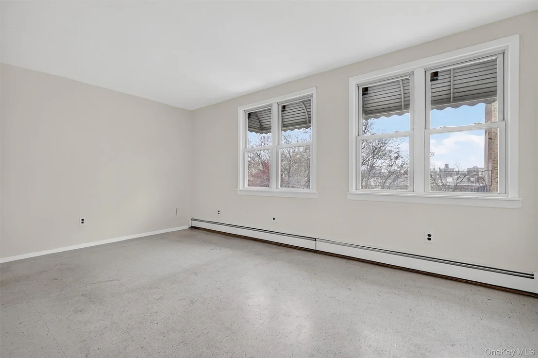 Photo of 1042 Fox Street