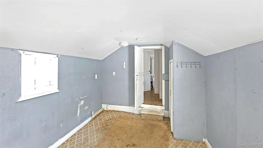 Photo of 76 Oak Street
