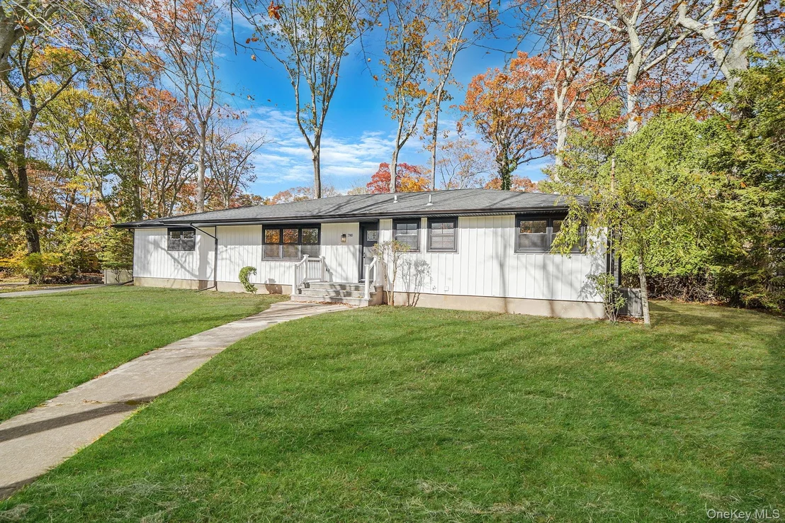 Photo of 780 Westview Drive