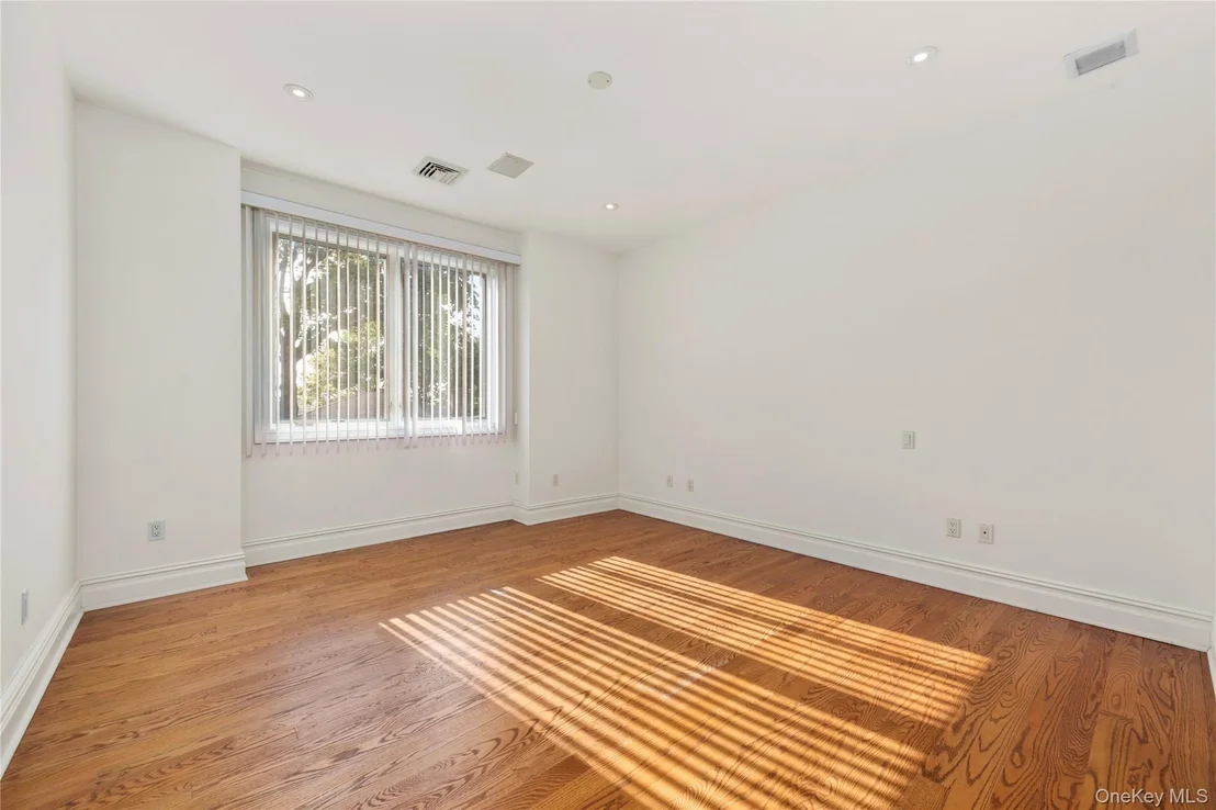 Photo of 104 Malba Drive