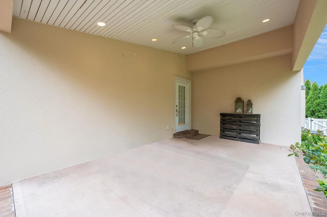 Photo of 1023 Maple Lane