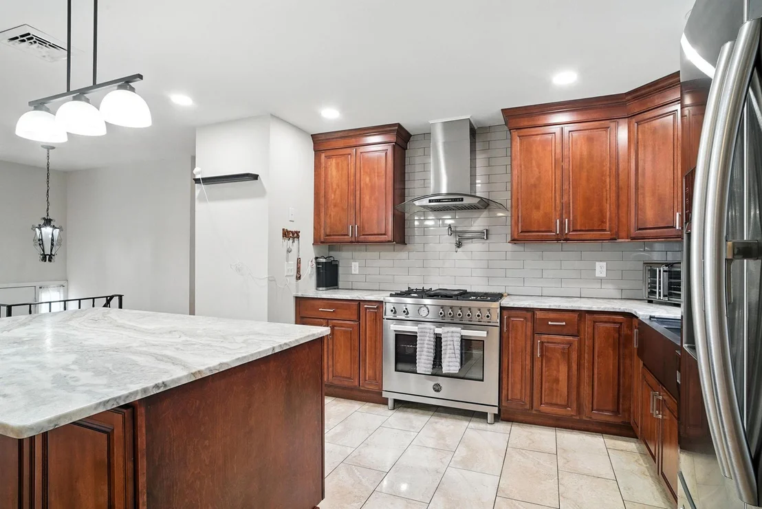 Photo of 19 Dussenbury Drive