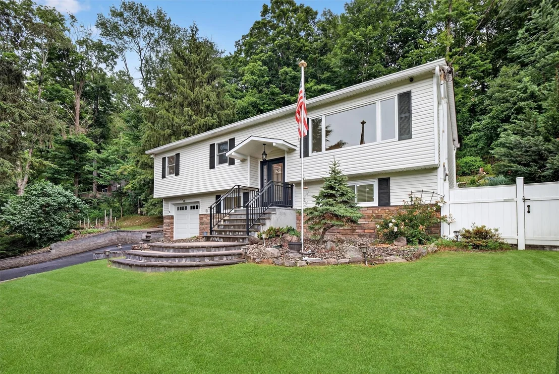 Photo of 12 Valley Lane