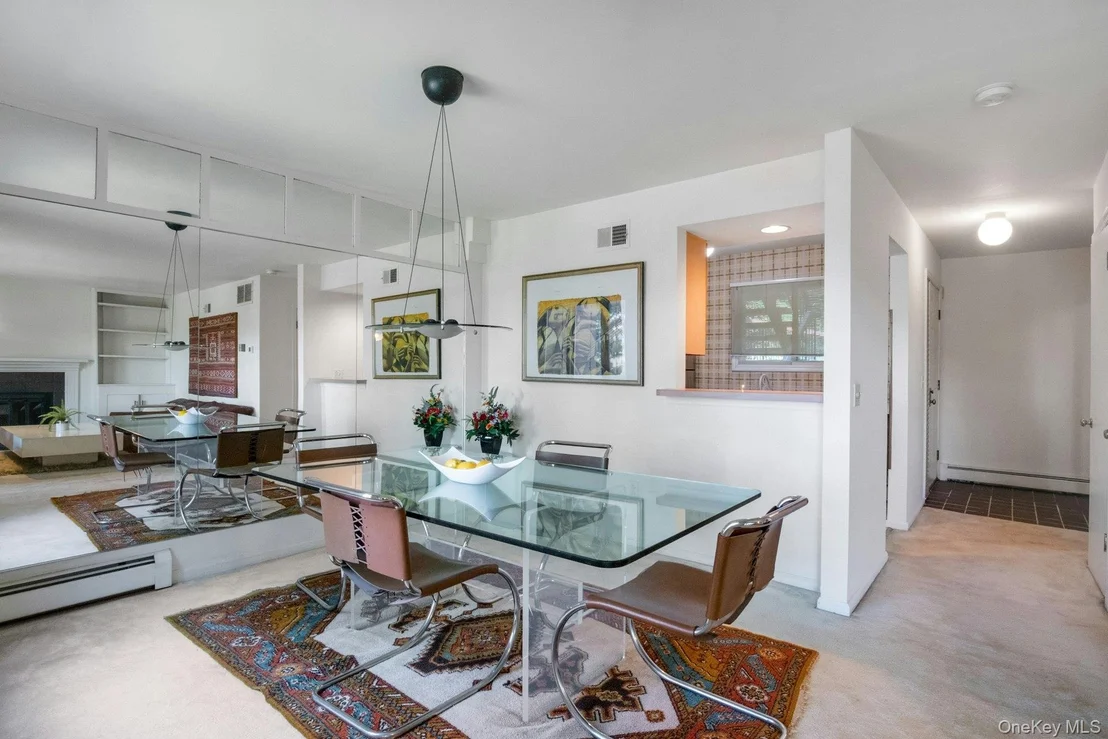 Photo of 605 Eagle Bay Drive