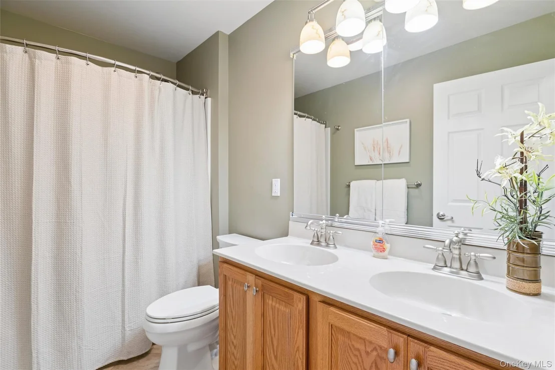 Photo of 415 Vassar Place