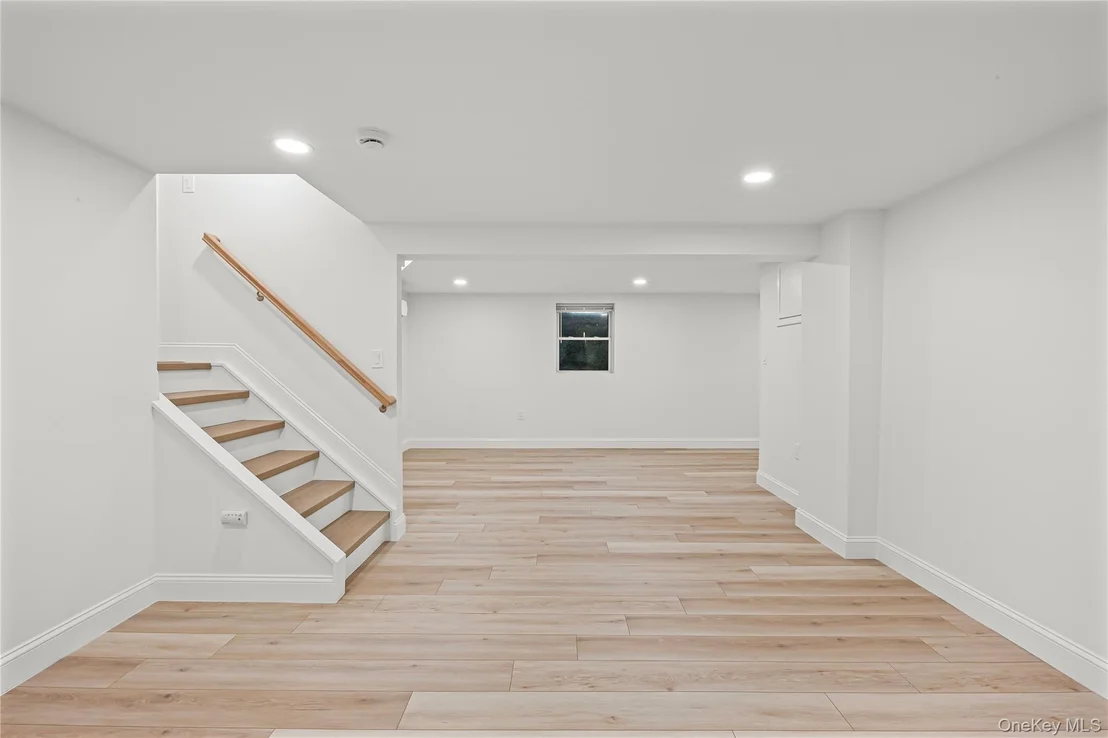 Photo of 5 Poplar Drive