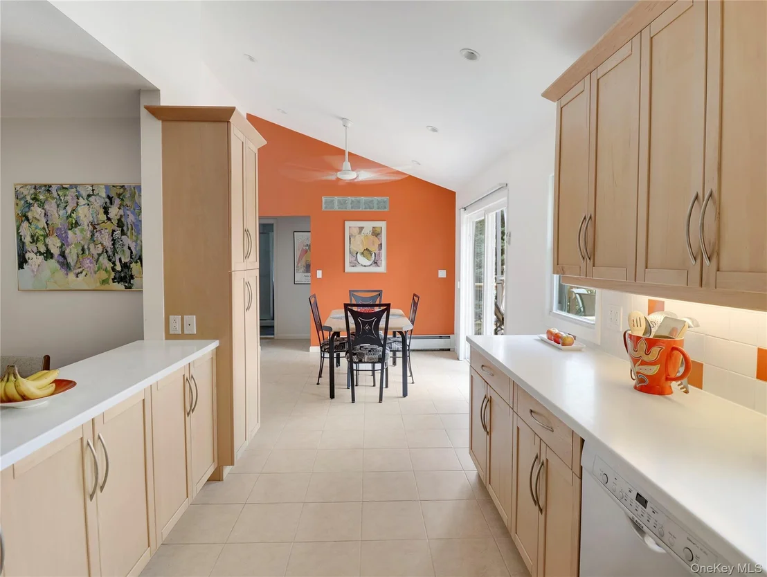 Photo of 27 Eldor Avenue