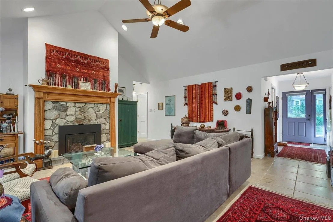 Photo of 20 Overlook Drive