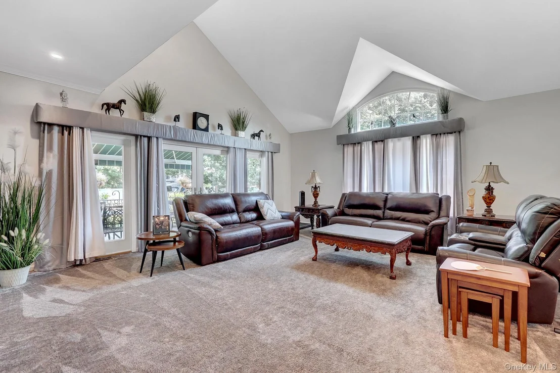 Photo of 21 Morris Avenue